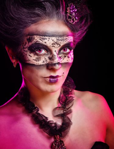 SIMREE masquerade MAKEUP