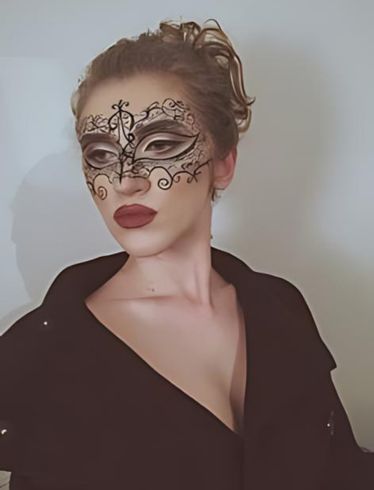 SIMREE masquerade MAKEUP