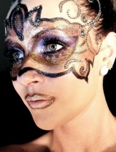 SIMREE masquerade MAKEUP