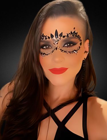 SIMREE masquerade MAKEUP